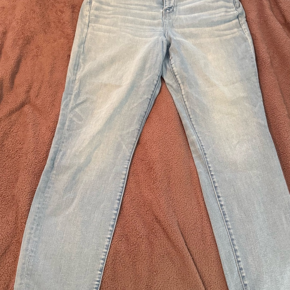 Light Blue American Eagle Jeans size 16